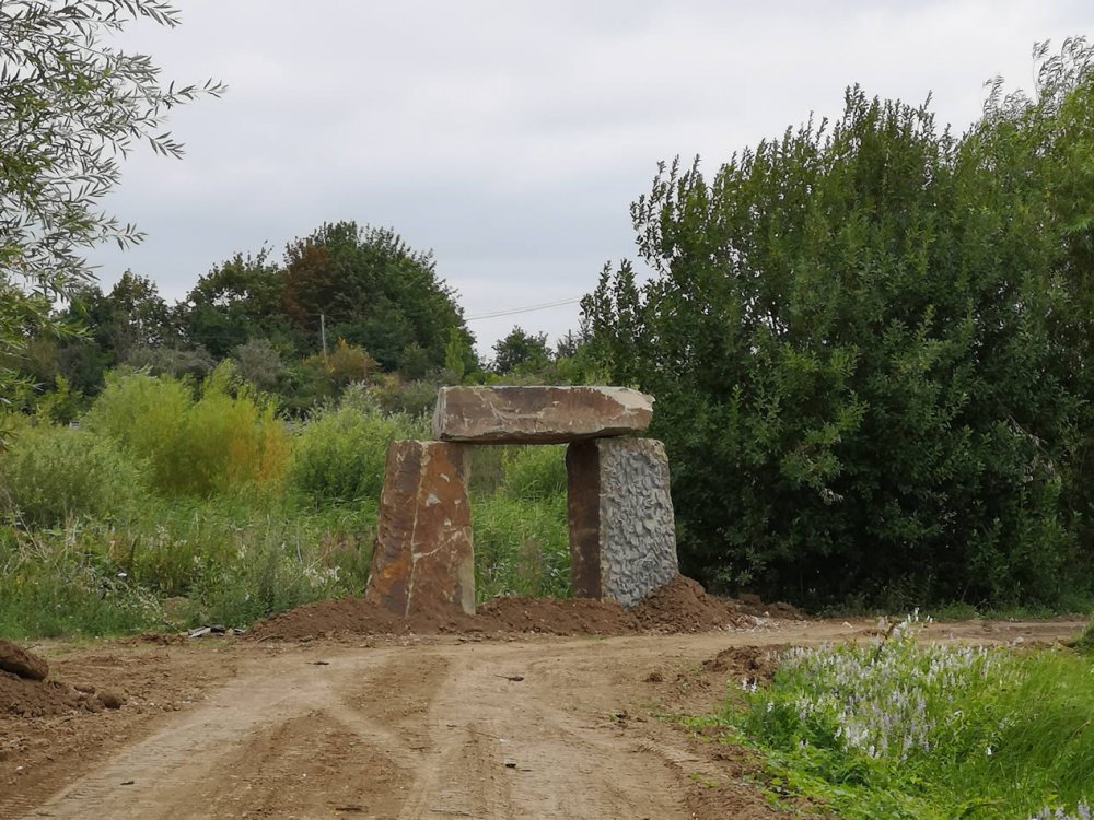 Garden Design Ideas Yorkshire UK Mark Kent Standing Stones